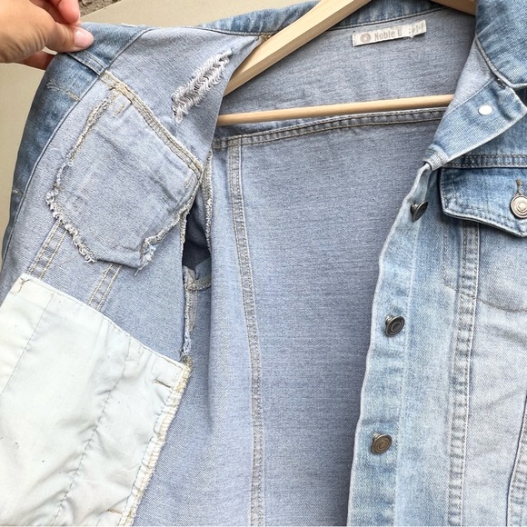 Noble U Women’s Jean Jacket Cropped size Small - Picture 7 of 9